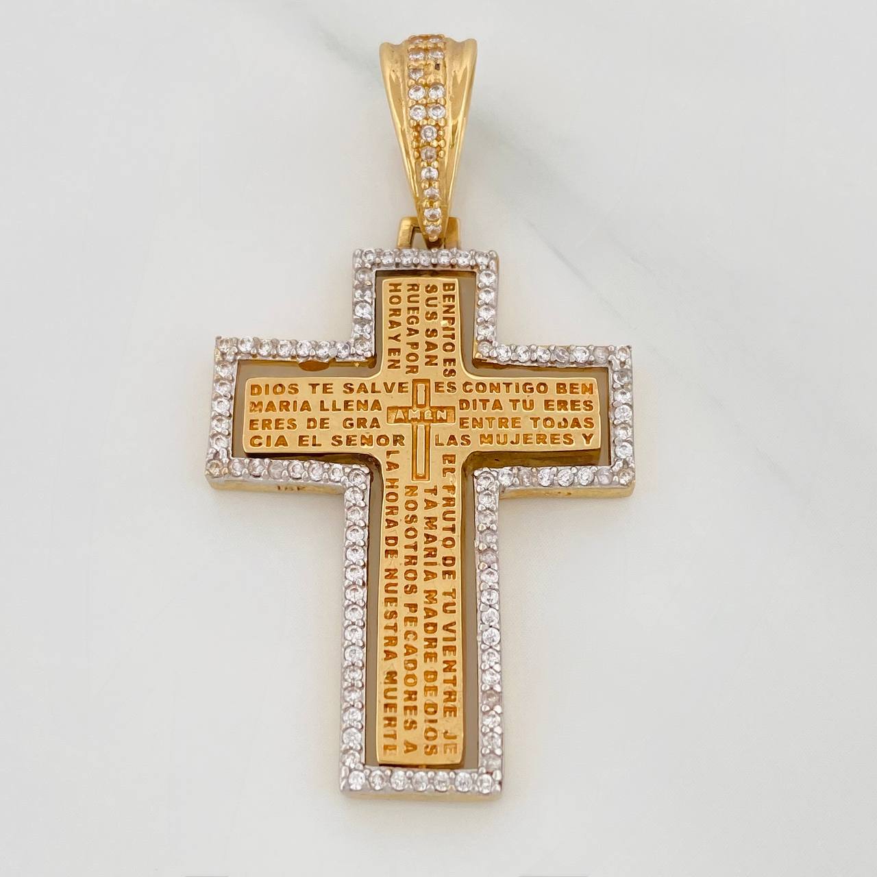 Dije Cruz Articulada 10.2 g / 1 3/4 in Dos Oros Amarillo Blanco 18K