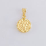 Dije Letra V Marco Bordeado 0.55g / 3/4 in Oro Amarillo 18K