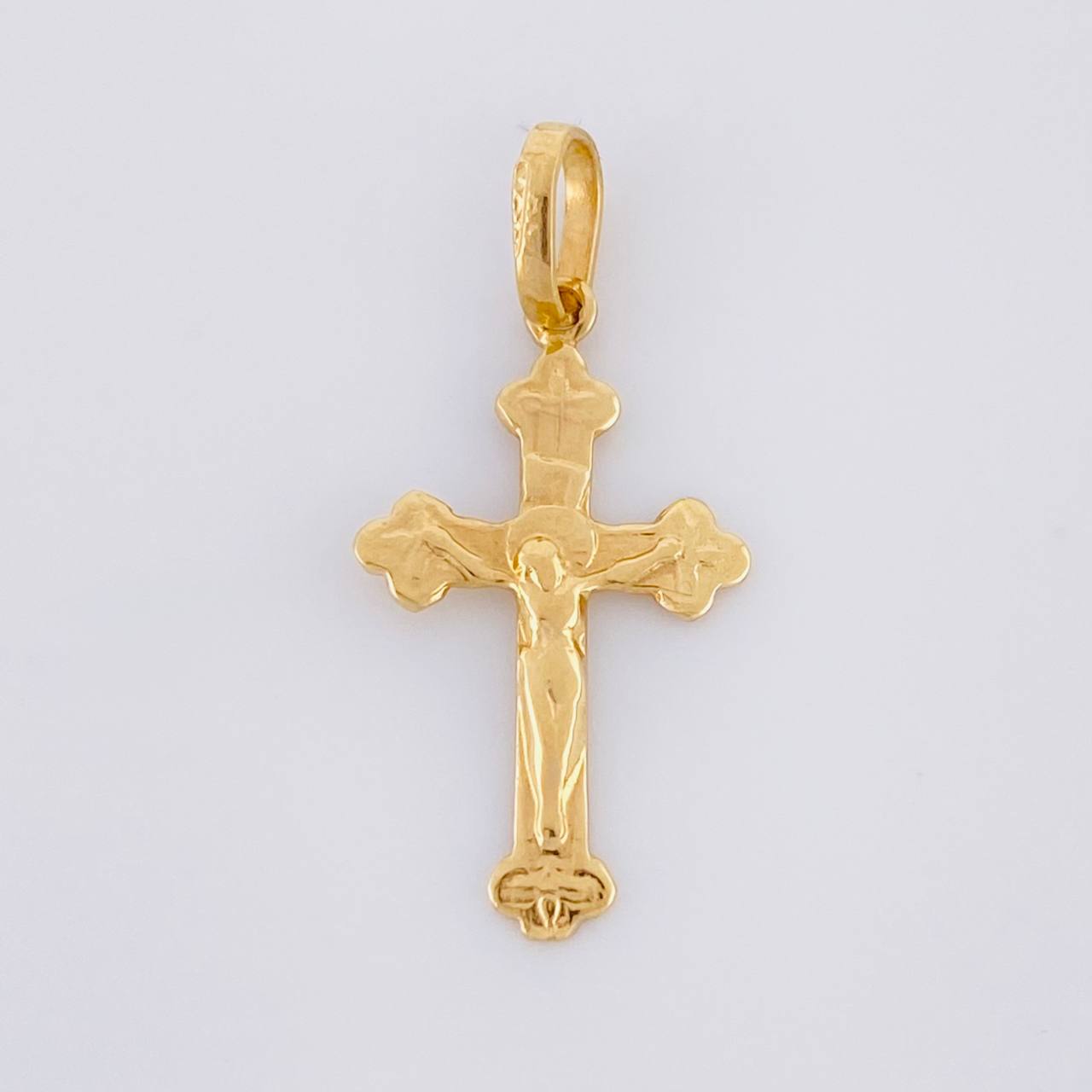 Dije Cruz Cristo 0.6g / 1/2 in Oro Amarillo 18K