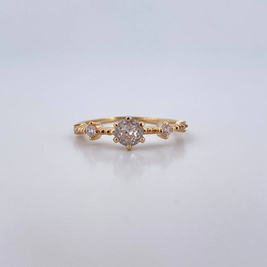 Anillo Solitario Churumbela 1.65gr / T6 / Circones Blancos Oro Amarillo 18K $