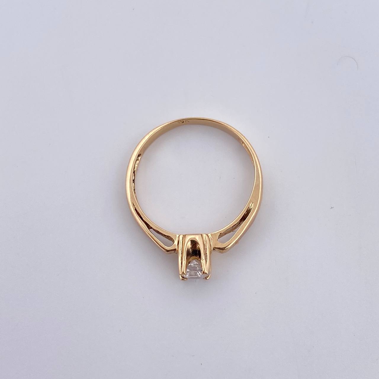 Anillo Solitario 1.9gr / T7 / Circon Blanco Oro Amarillo 18K $