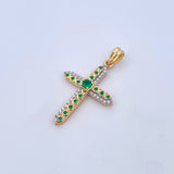 Dije Cruz Medieval Cruzada 3.4gr / 3.7cm / Esmeraldas 24Pts - Diamantes Blancos 17Pts Oro Amarillo 18K (Joya)