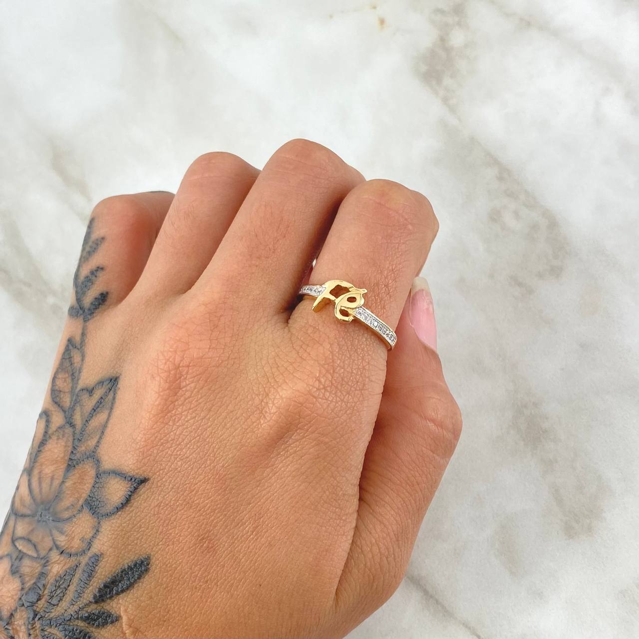 Ring Fe 2.15gr / T6 3/4 / White Zircons 18K Yellow Gold