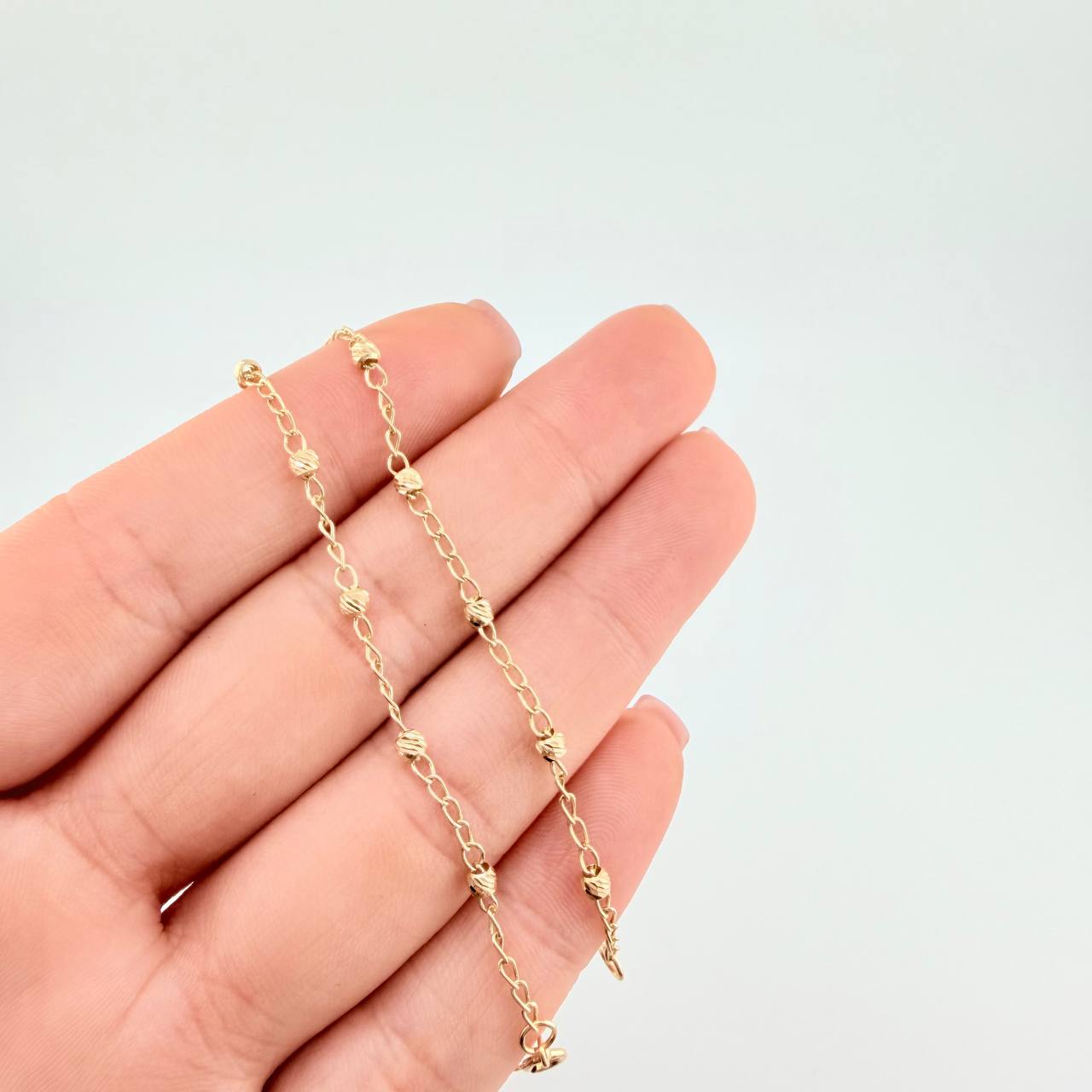 Pulso Tipo Militar Diamantada 1.5 g / 7 1/4 in / 3 mm Oro Amarillo 18K