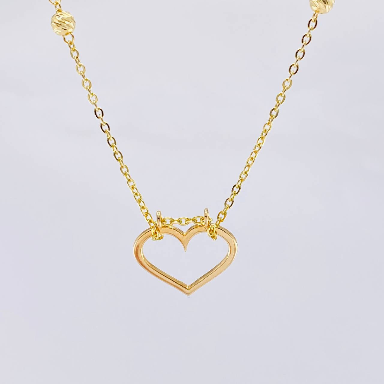 Cadena Aro Seguido Silueta Corazón 4 g / 17 in / 1.6 mm Oro Amarillo 18K