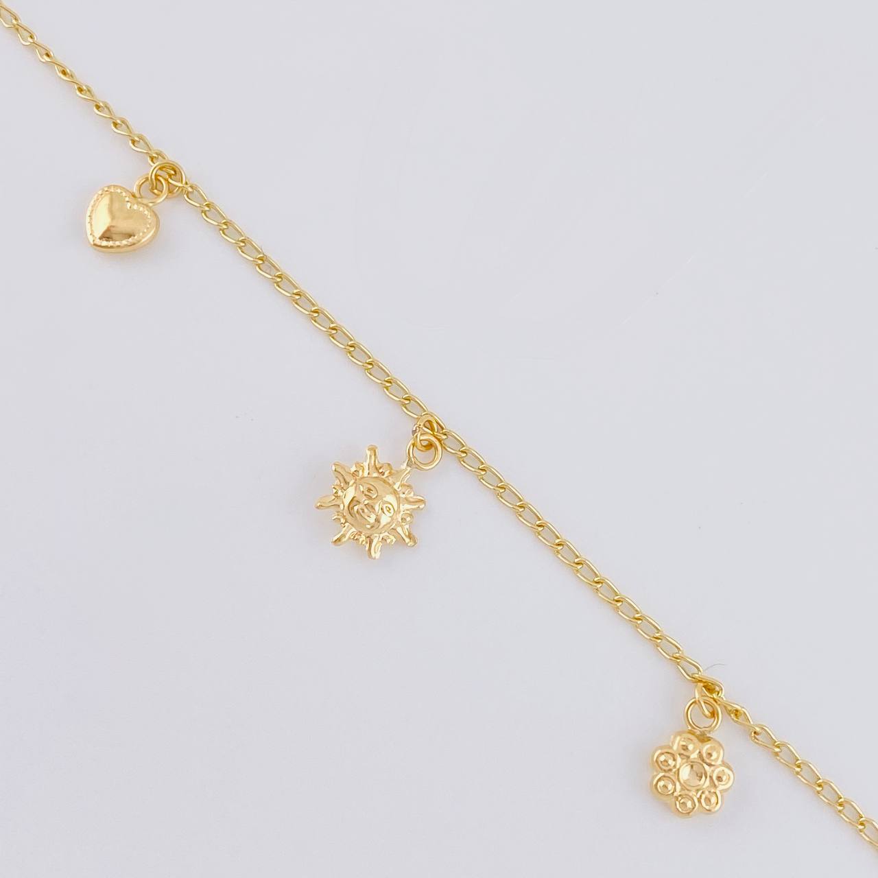 Pulso Espiga Dijes 2.75 g / 7 1/2 in / 1.6 mm Oro Amarillo 18K