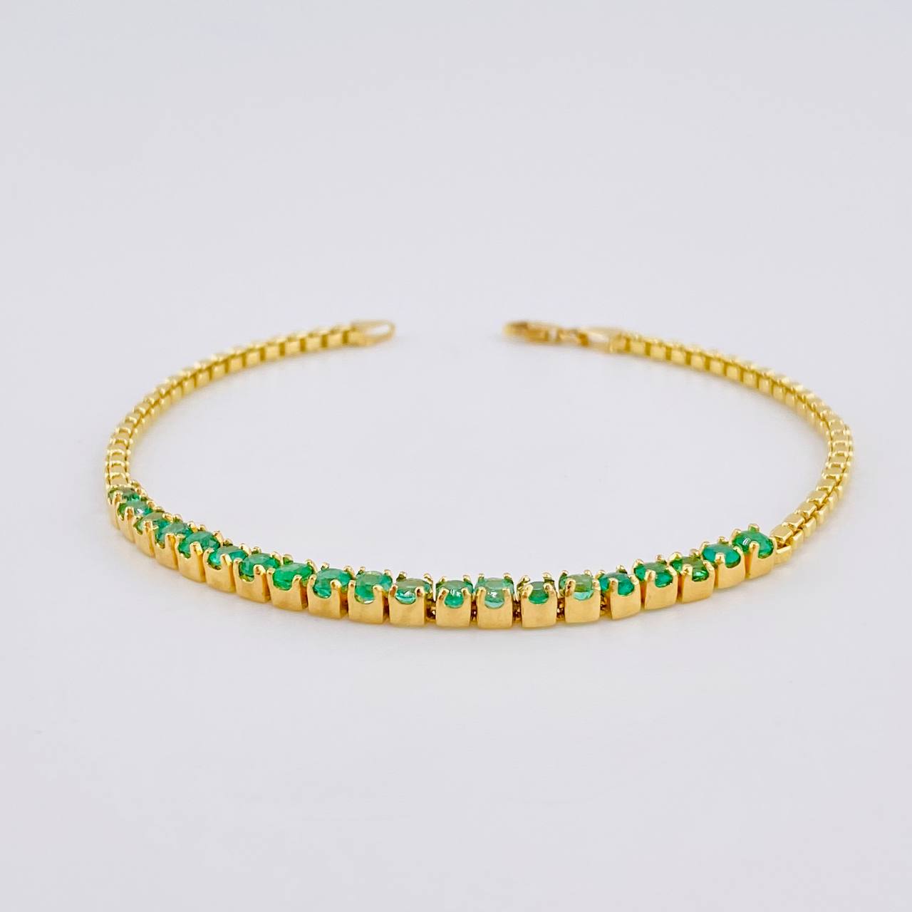 Pulso Tenis Veneciano Esmeralda 6,30 Qts 5.25 g / 7 1/2 in / 2.4 mm Oro Amarillo 18K