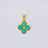 Dije Flor Esmeralda 39Pts 0.8 g / 1/2 in Oro Amarillo 18K