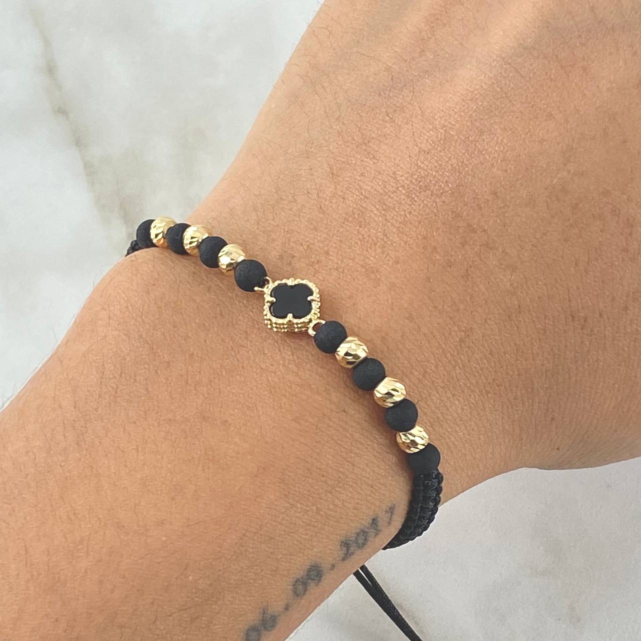 Black Bracelet Clover 1.3gr / Nac.Esp. 18K Gold *