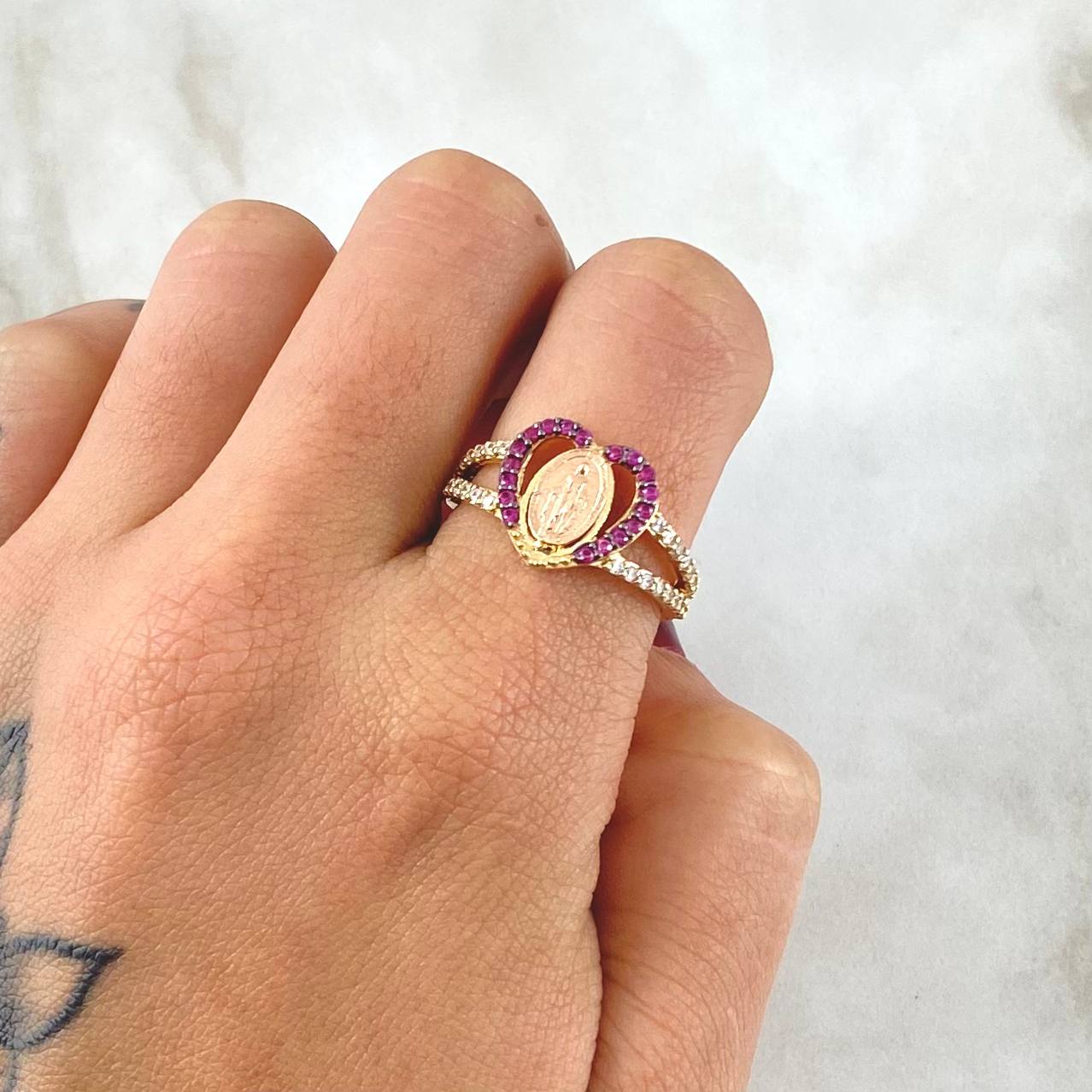 Virgin Miraculous Heart Ring 3.25gr / Size 7 1/4 / 18K Gold ©