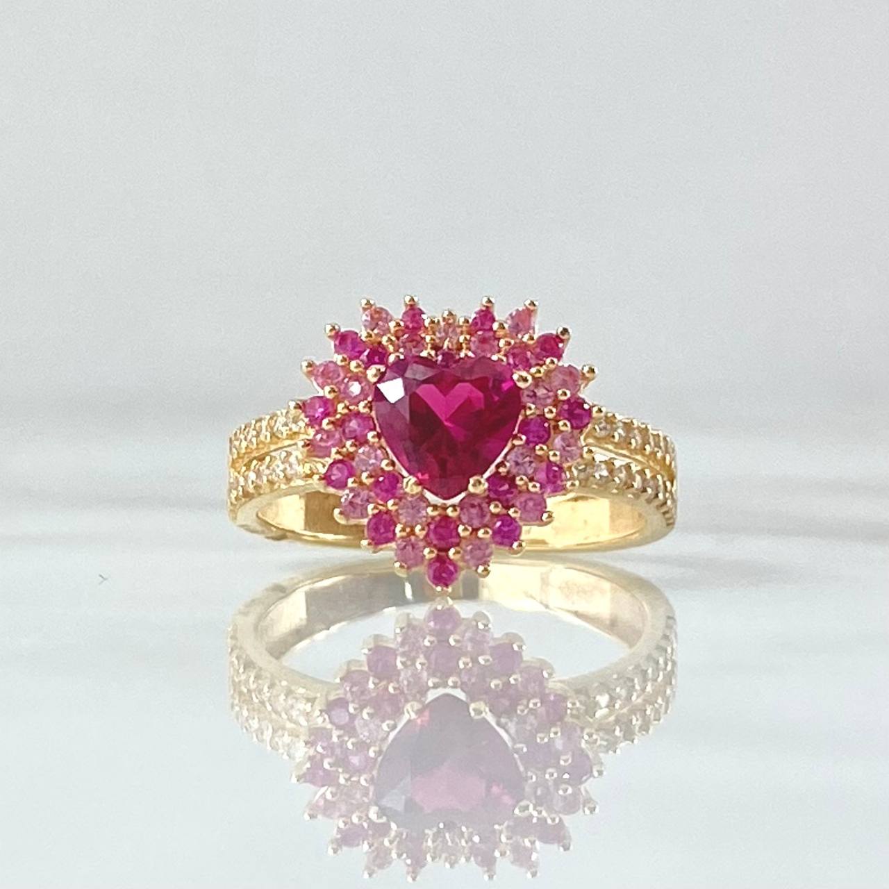 Dense Heart Ring 3.8gr / Size 6 1/4 / 18K Gold ©