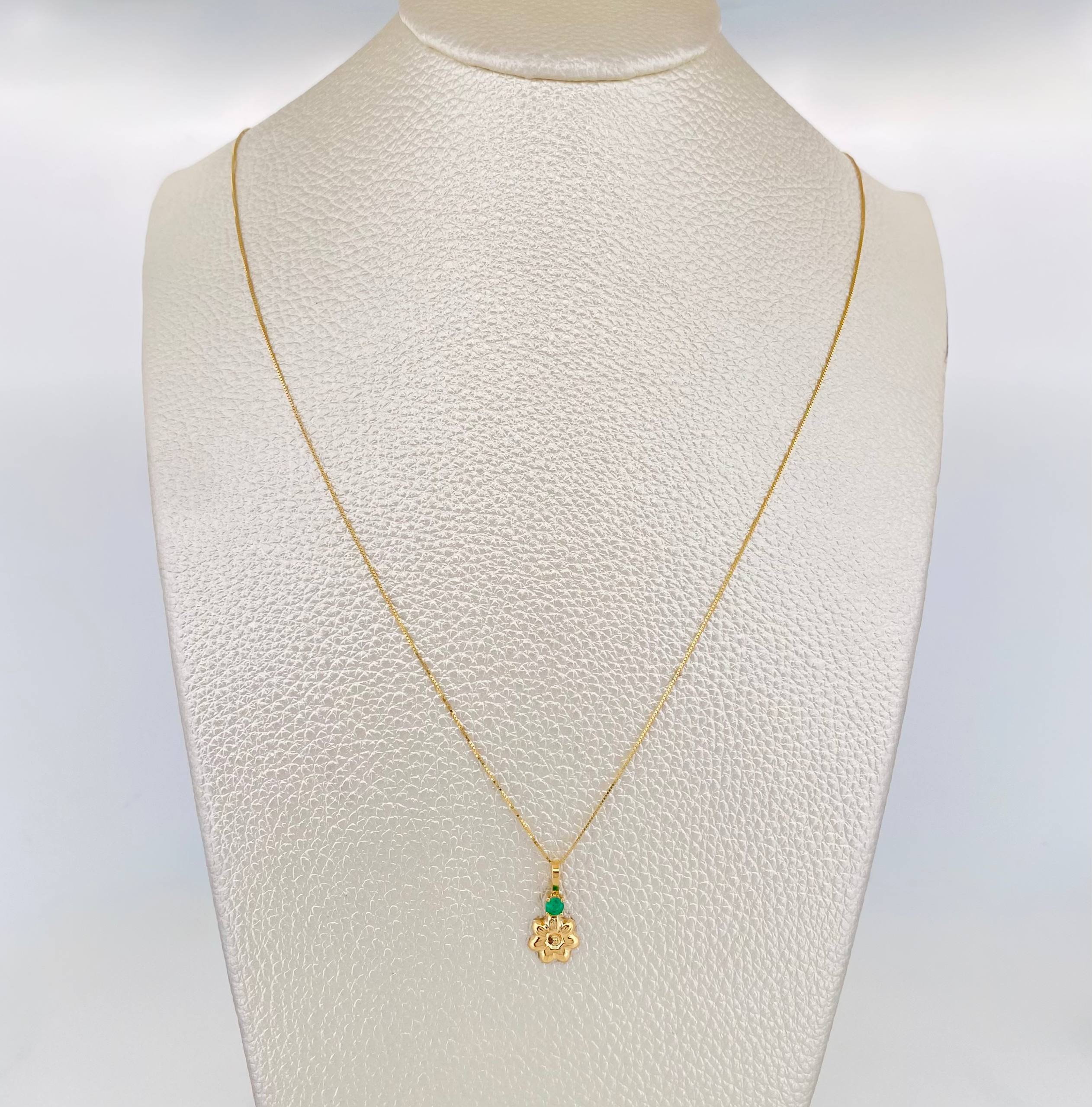 Set Cadena Veneciana + Dije Flor Esmeralda 06Pts / 1.3 g / 19 3/4 in Oro Amarillo 18K