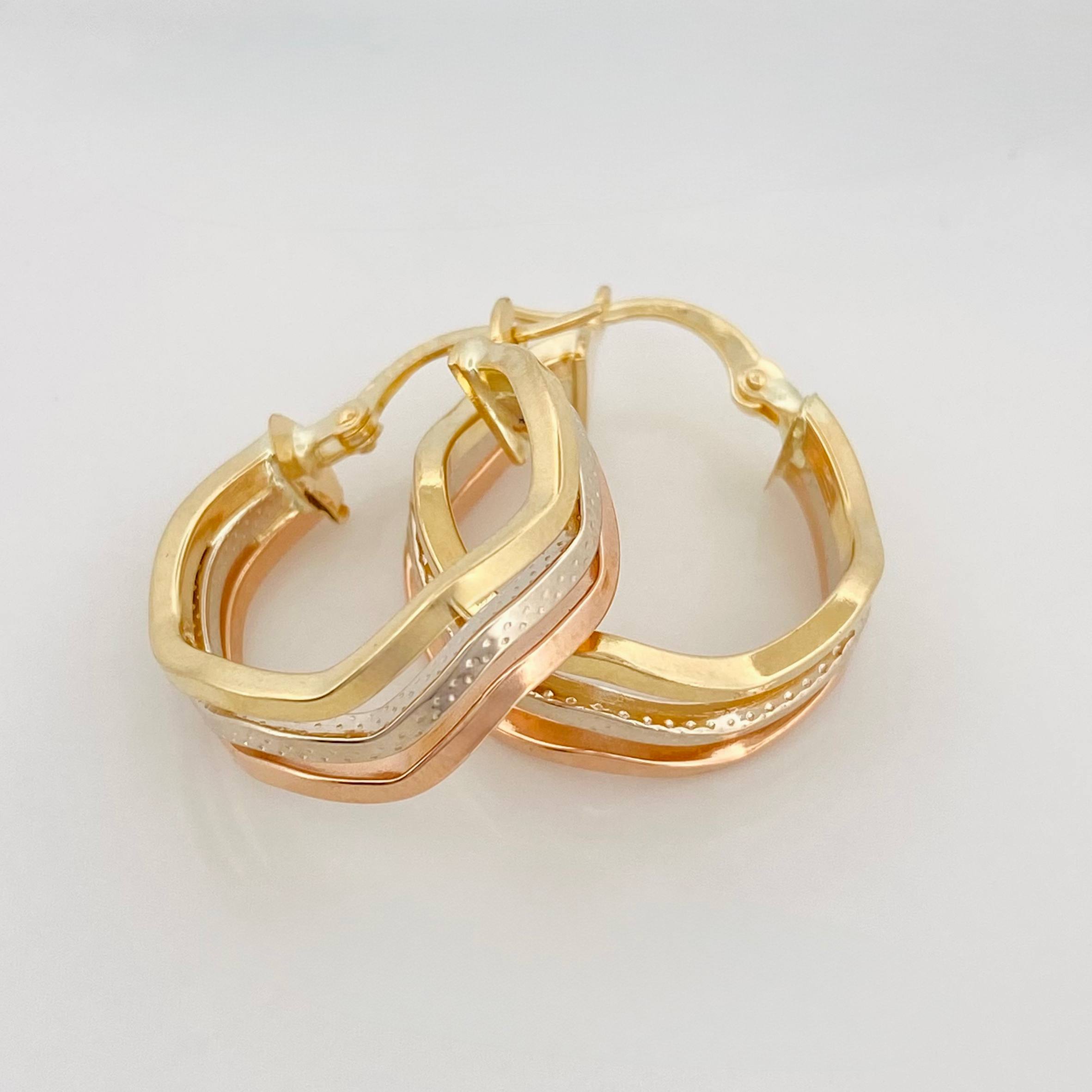 Candongas Aleja Zigzag 2.85 g / 1 1/2 in Tres Oros 18K