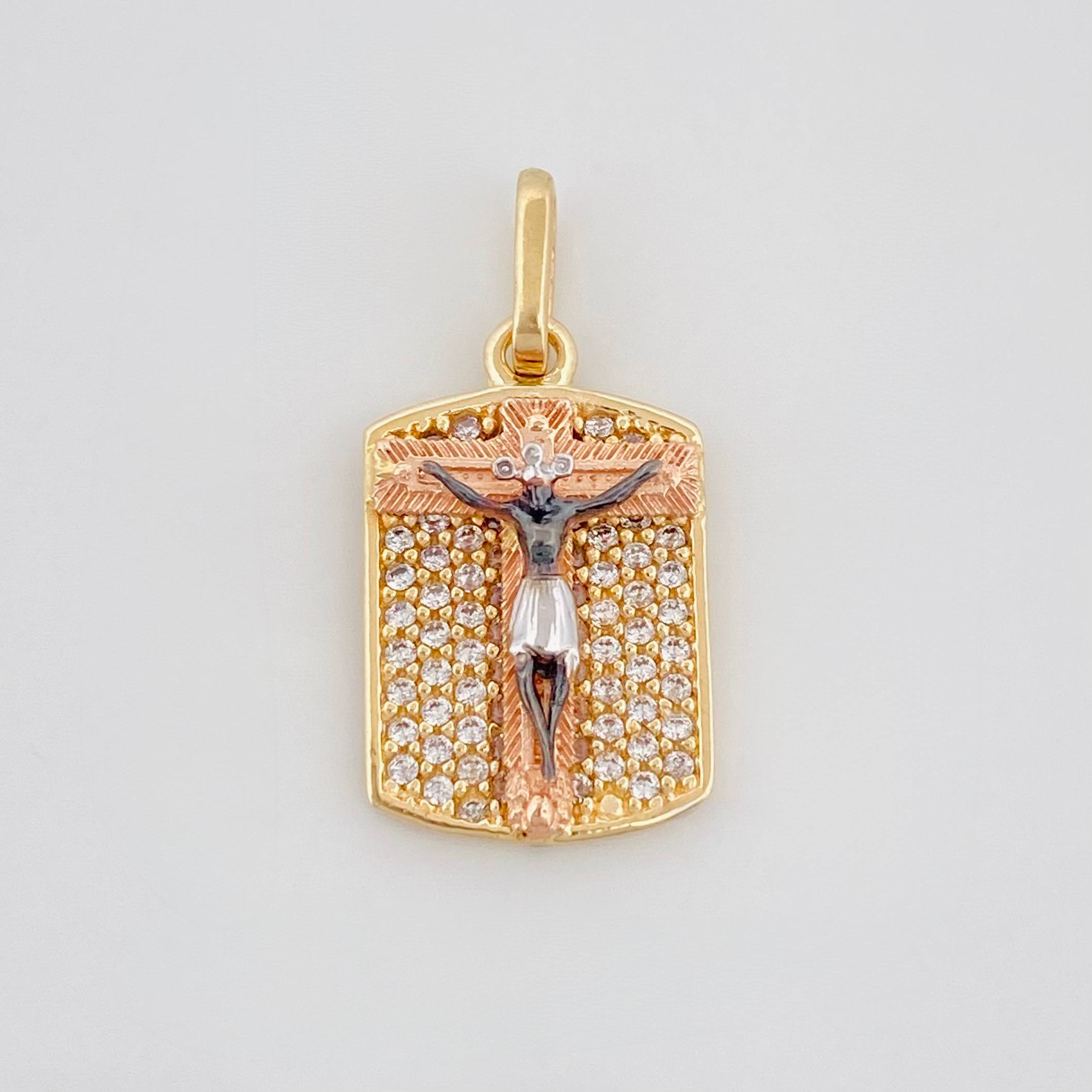 Pendant Christ 2.7 g / 3/4 in Three Golds 18K