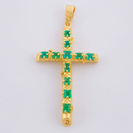 Pendant Cross Trunk Emeralds 5.10 Qts 6.7 g / 2 1/2 in Yellow Gold 18K