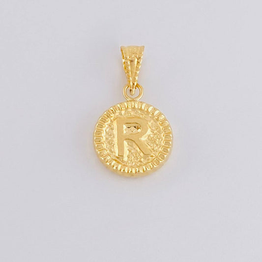 Dije Letra R Marco Bordeado 0.6g / 3/4 in Oro Amarillo 18K