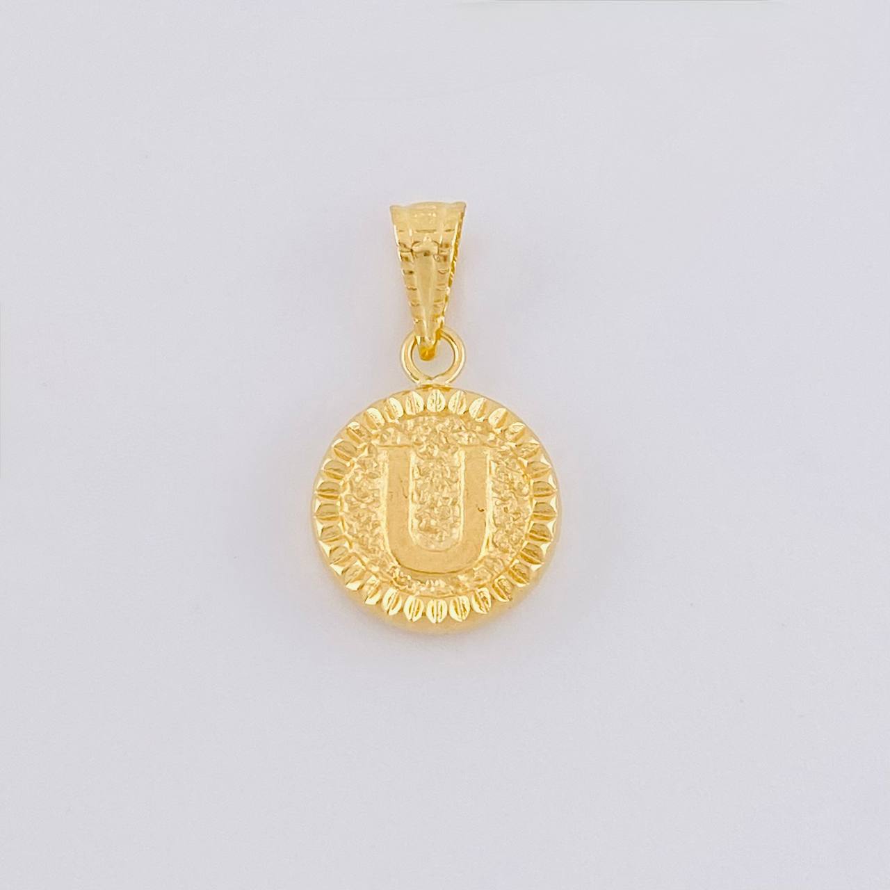 Pendant Letter U Framed Border 0.55g / 3/4 in Yellow Gold 18K