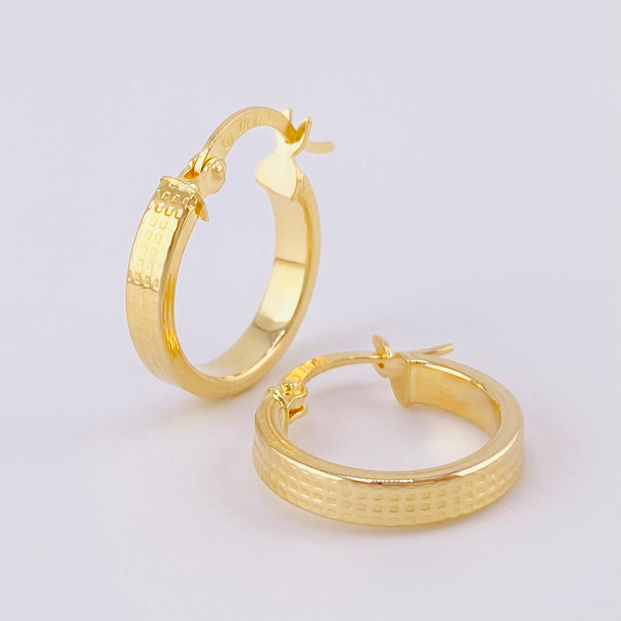 Candongas Nila 1.5g / 3/4 in Oro Amarillo 18K