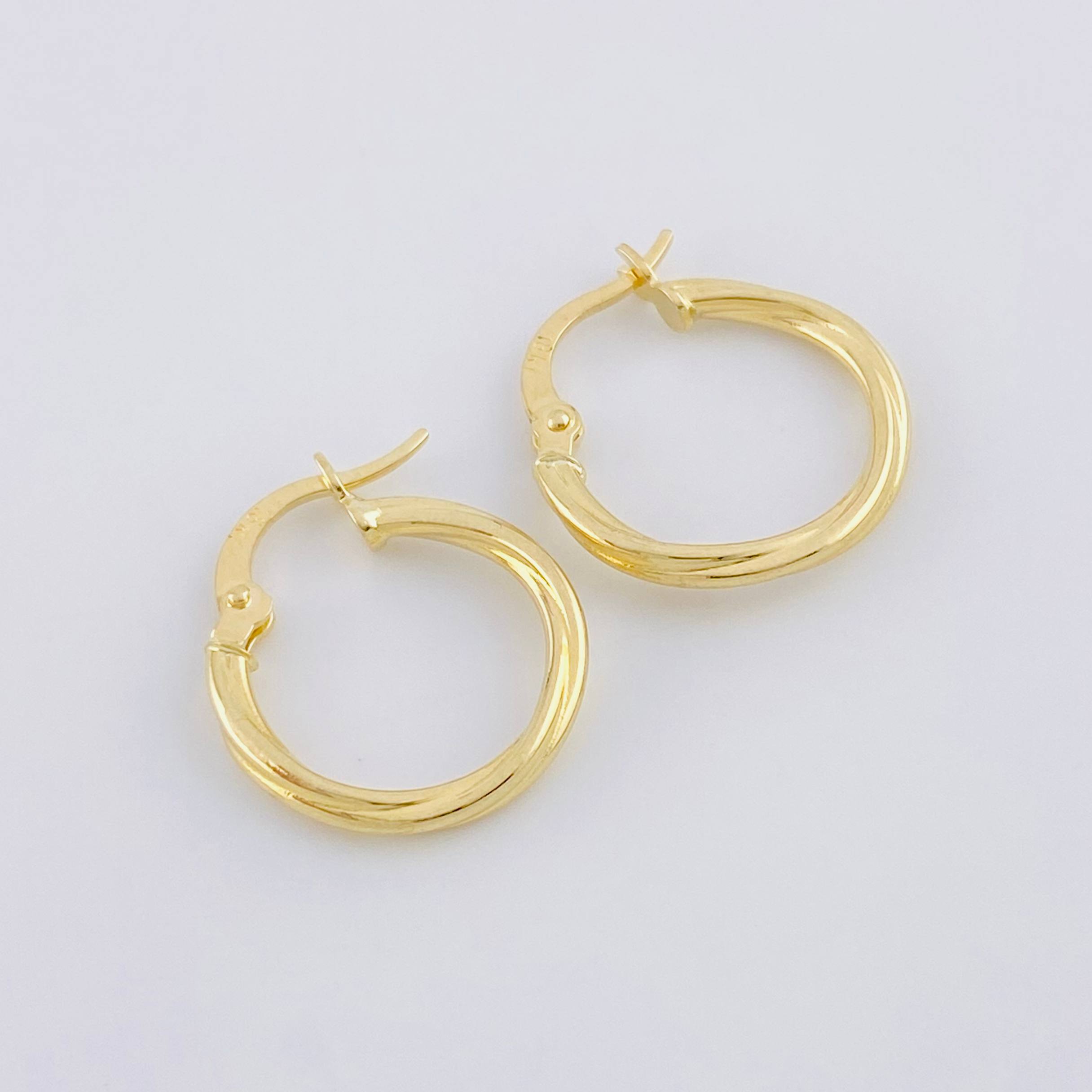 Candongas Mai 1.15g / 3/4 in Oro Amarillo 18K