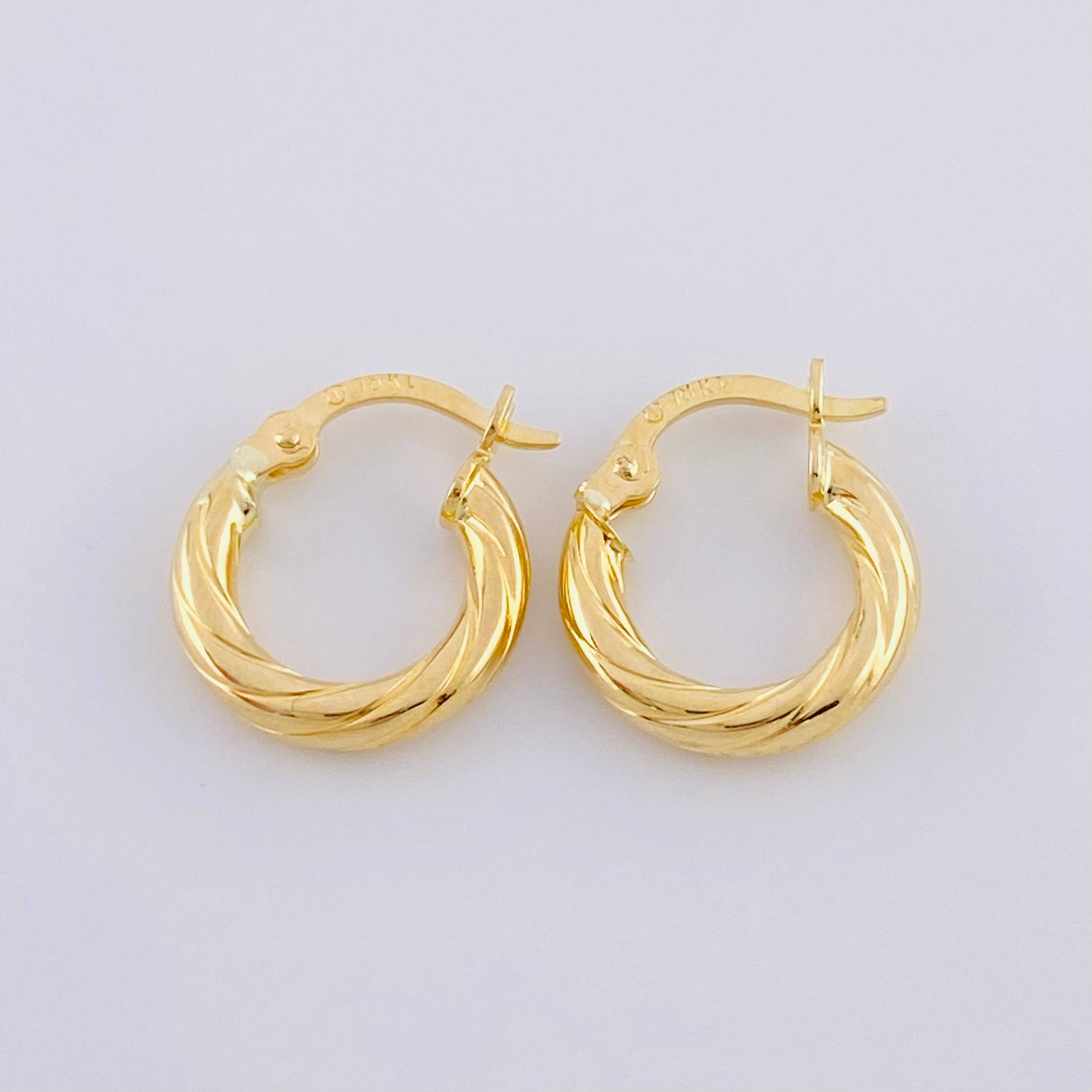 Candongas Mary 1.25g / 1/2 in Oro Amarillo 18K
