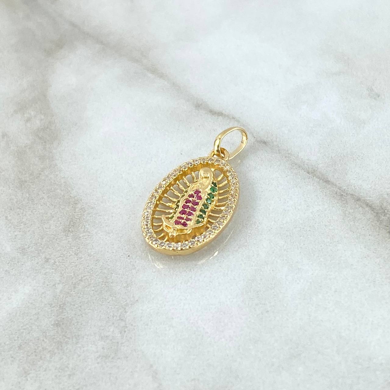 Pendant Virgin Guadalupe 2.5gr / 2.6cm / Oval Filigree White Green Fuchsia Zircons 18K Yellow Gold