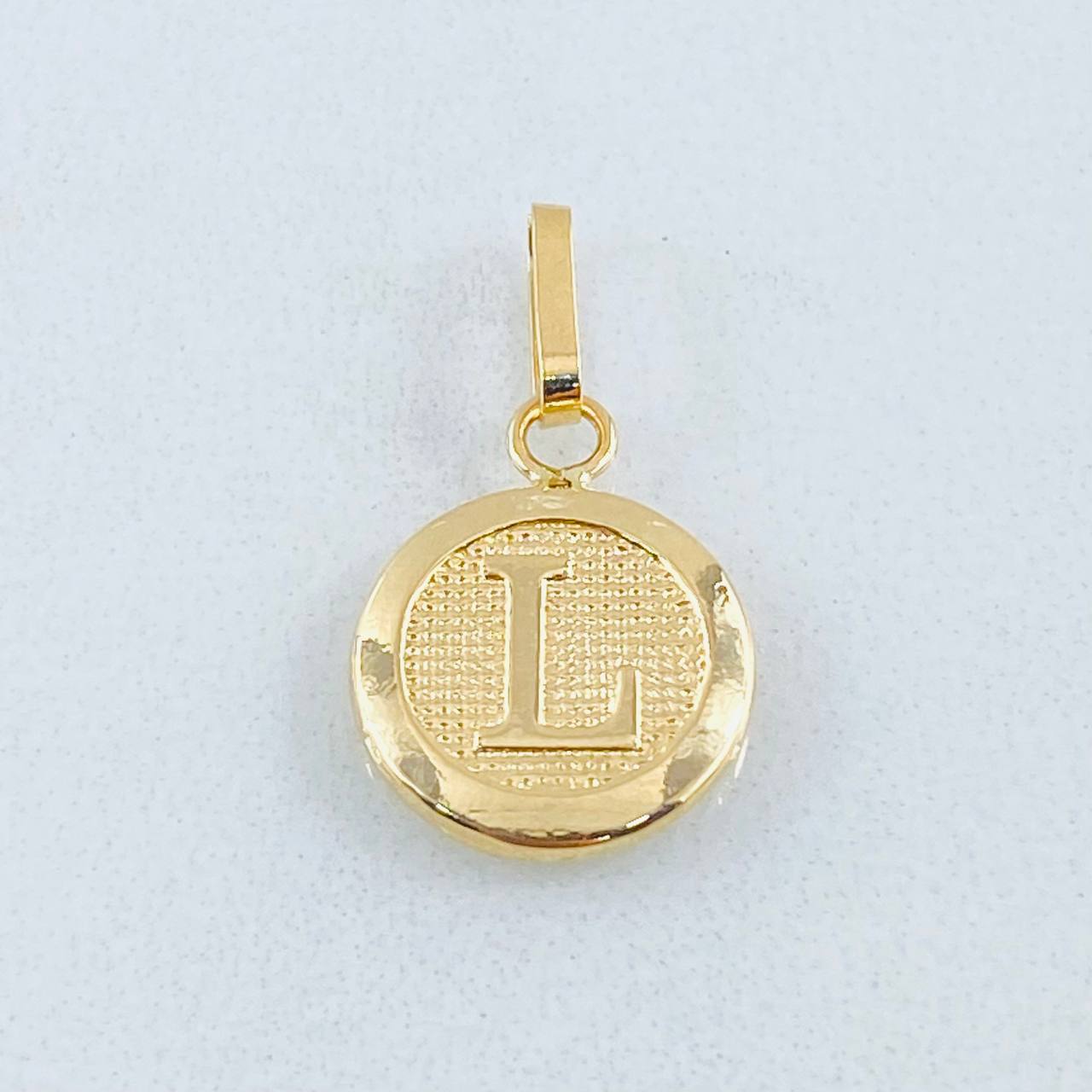 Pendant Letter L 0.65gr / 0.8in / 18K Gold