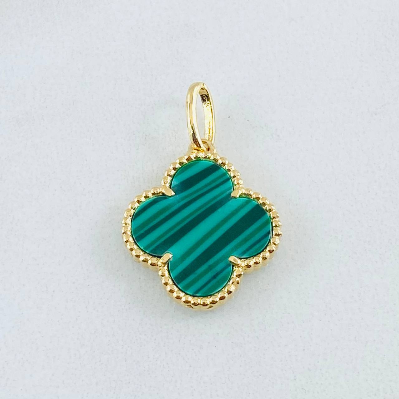 Clover Pendant 1.85gr / 1in / 18K Yellow Gold Nac.Esp.