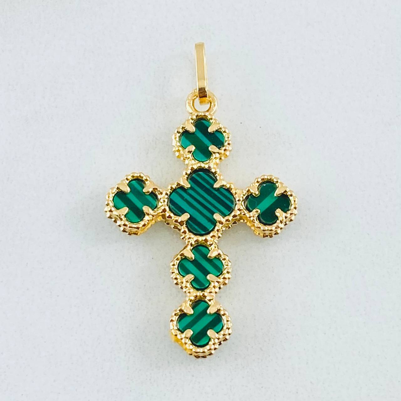 Clover Cross Pendant Green 2.15gr / 3cm / 1.2in / 18K Yellow Gold ©