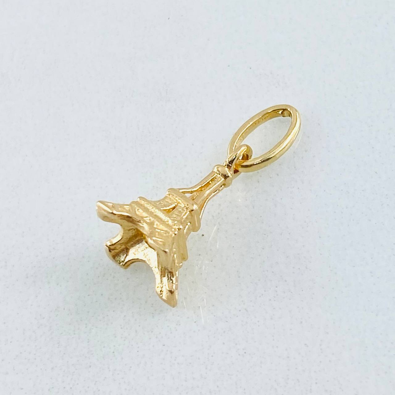 Pendant Eiffel Tower 1.15gr / 0.7in / 18K Gold ©