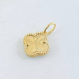Clover Pendant Gold 1.95gr / 3/4 in / 18K Yellow Gold Special Finish
