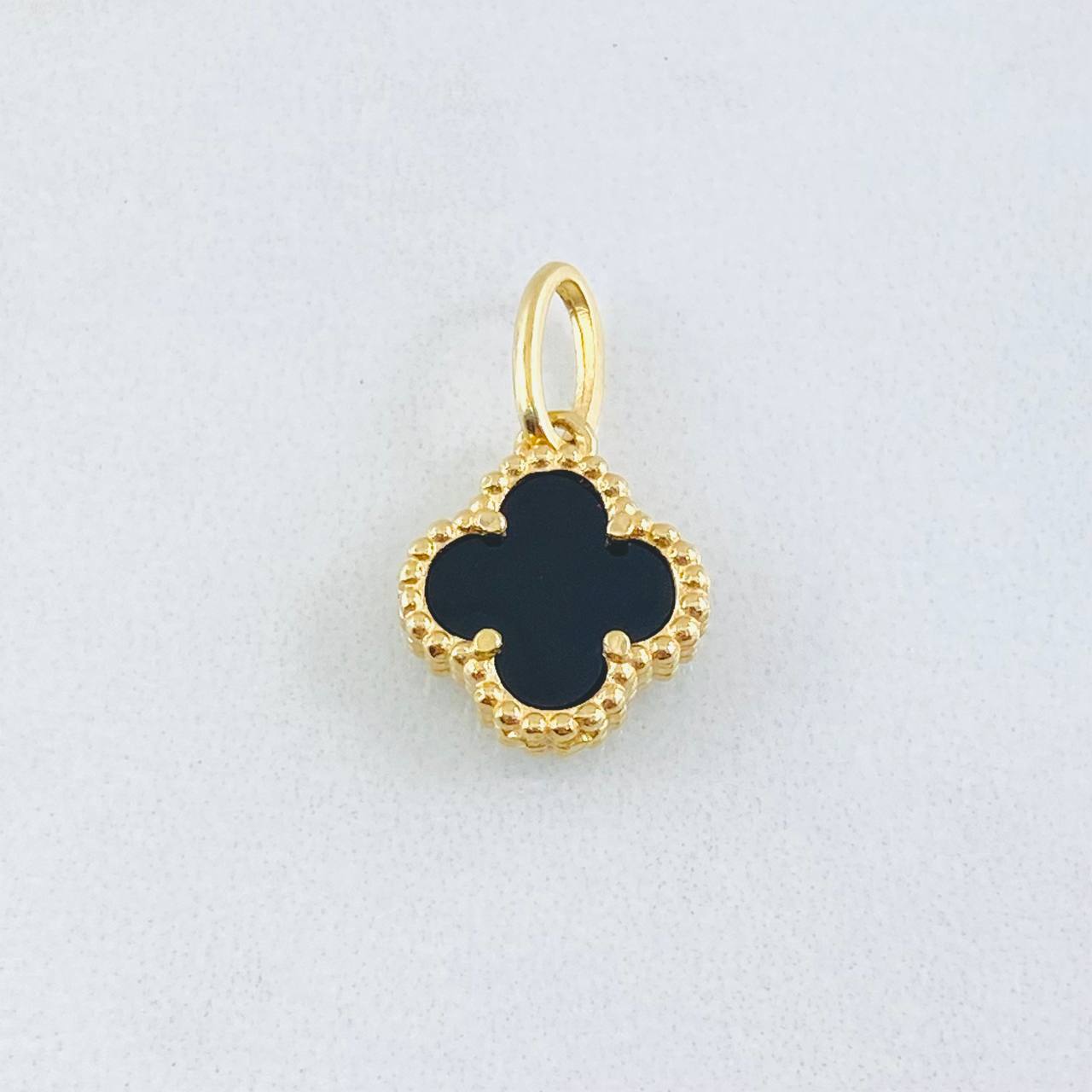 Clover Pendant 1.25gr / 3/4 in / 18K Yellow Gold Nac.Esp.