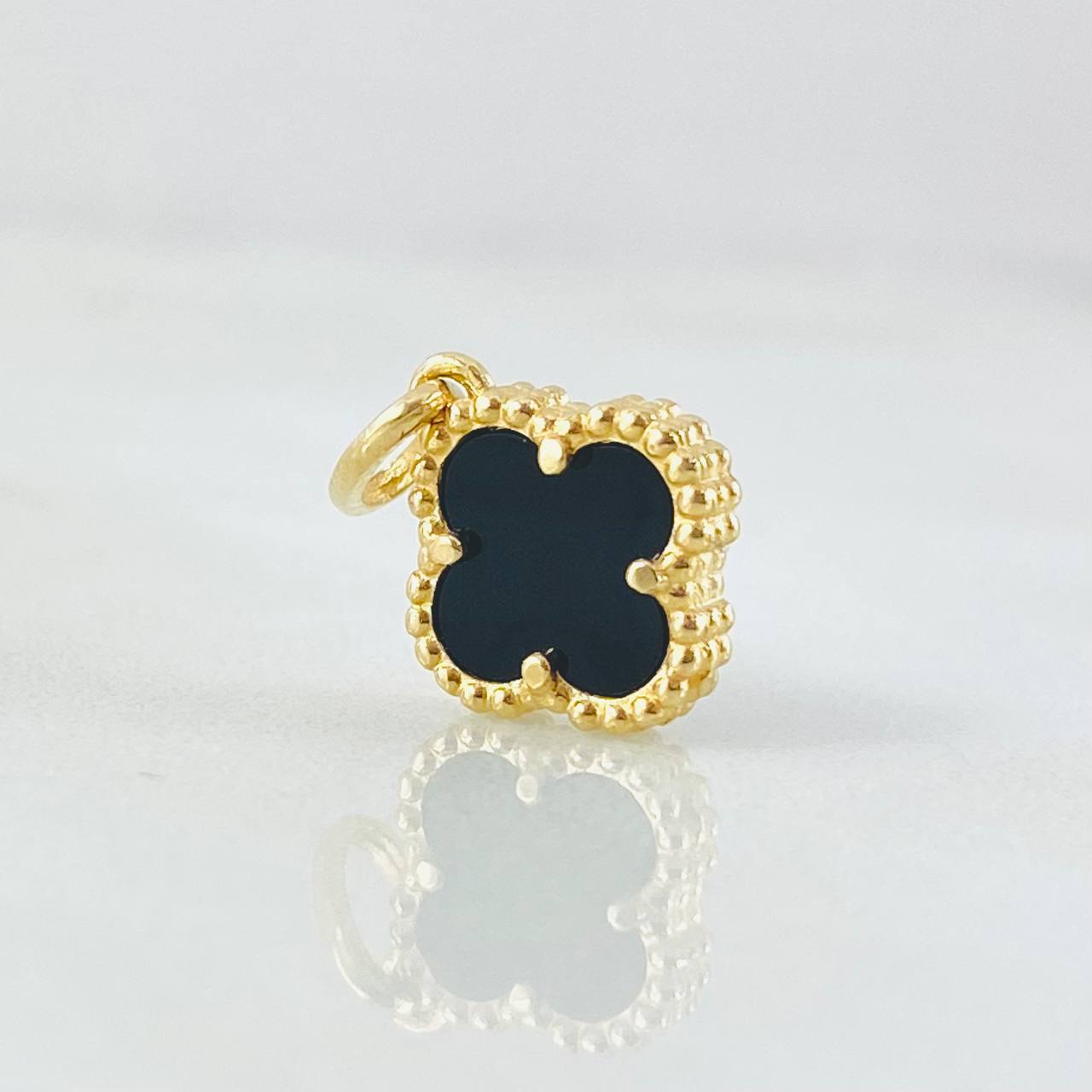 Dije Trebol Negro 1.2gr / 3/4 in / Oro Amarillo Nac.Esp. 18K