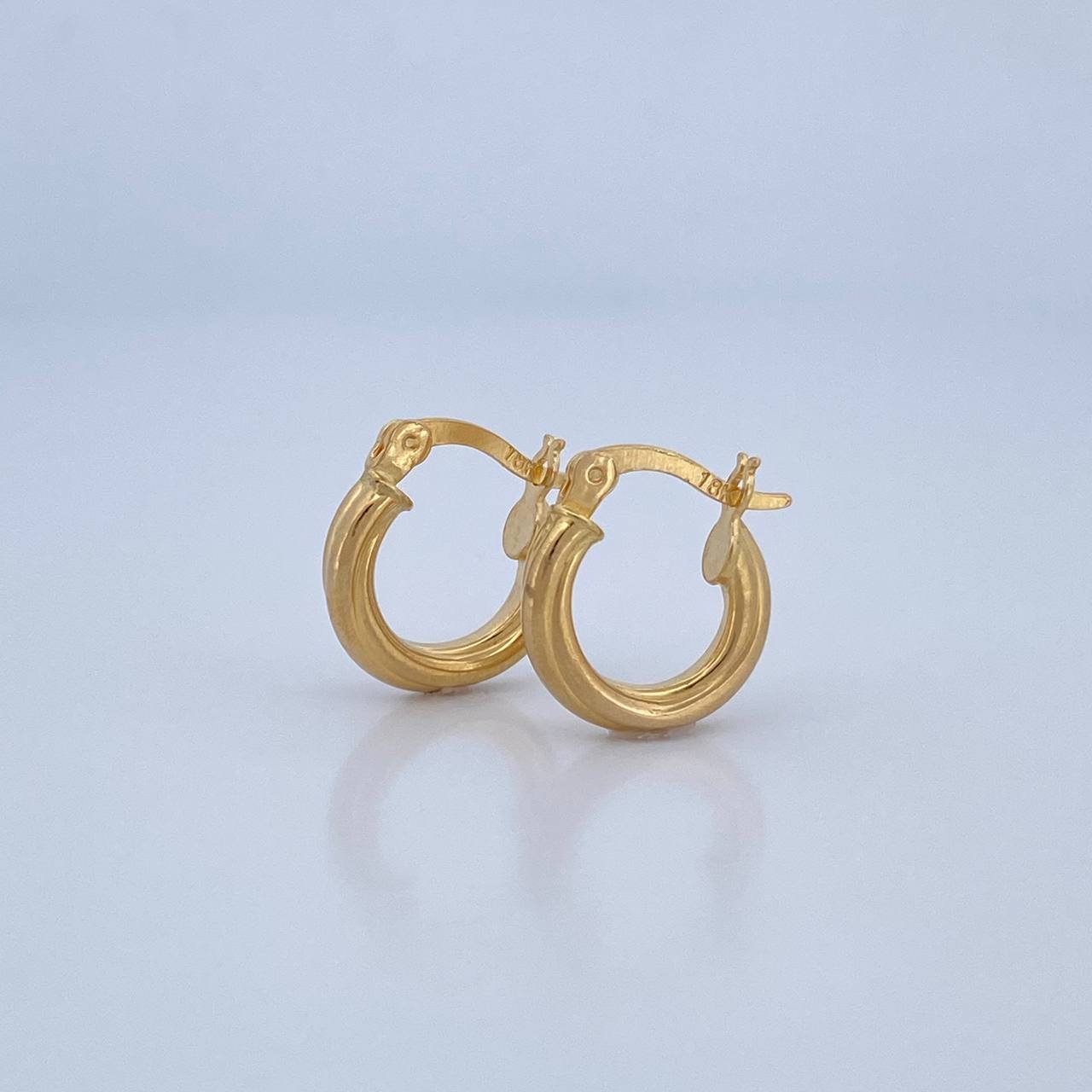 Hoop Earrings 1.5gr / 0.6in / 18K Gold &