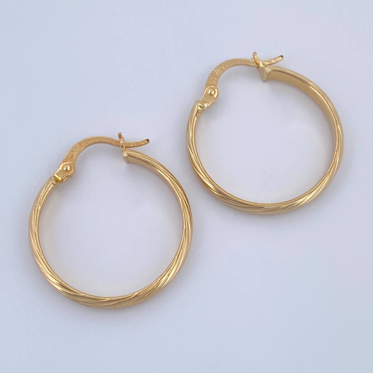 Hoop Earrings Kuki 1.7gr / 2.4cm / 18K Gold &