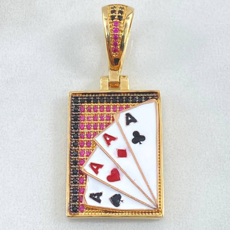 Dije Placa Cartas 8gr / 4cm / Oro 18K ©