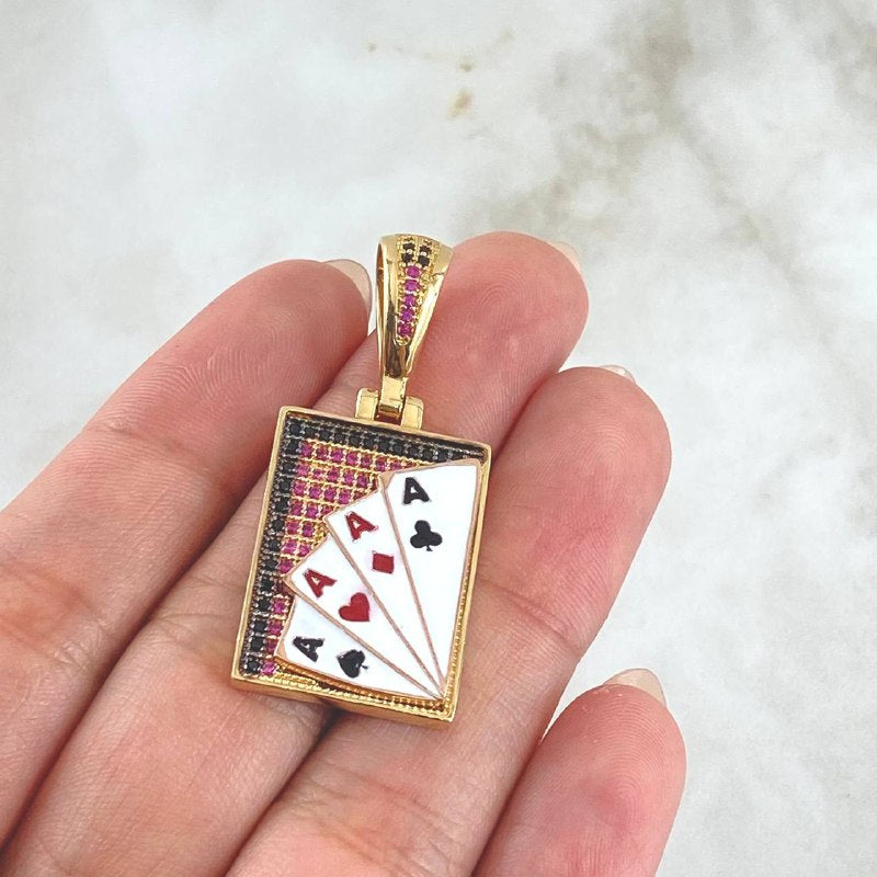 Dije Placa Cartas 8gr / 4cm / Oro 18K ©