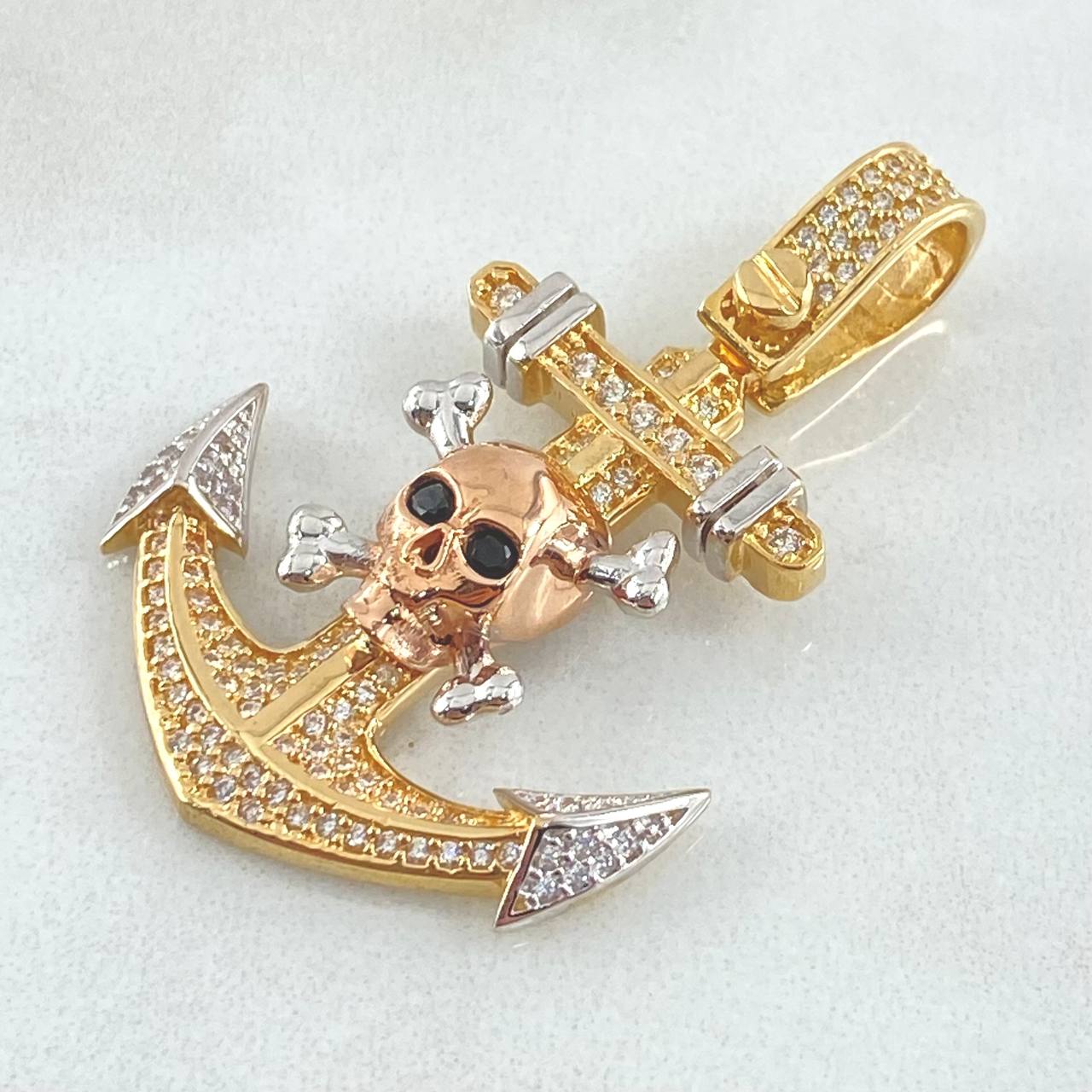 Pendant Anchor 9.6gr / 4.3cm (1.7in) / 18K Gold ©