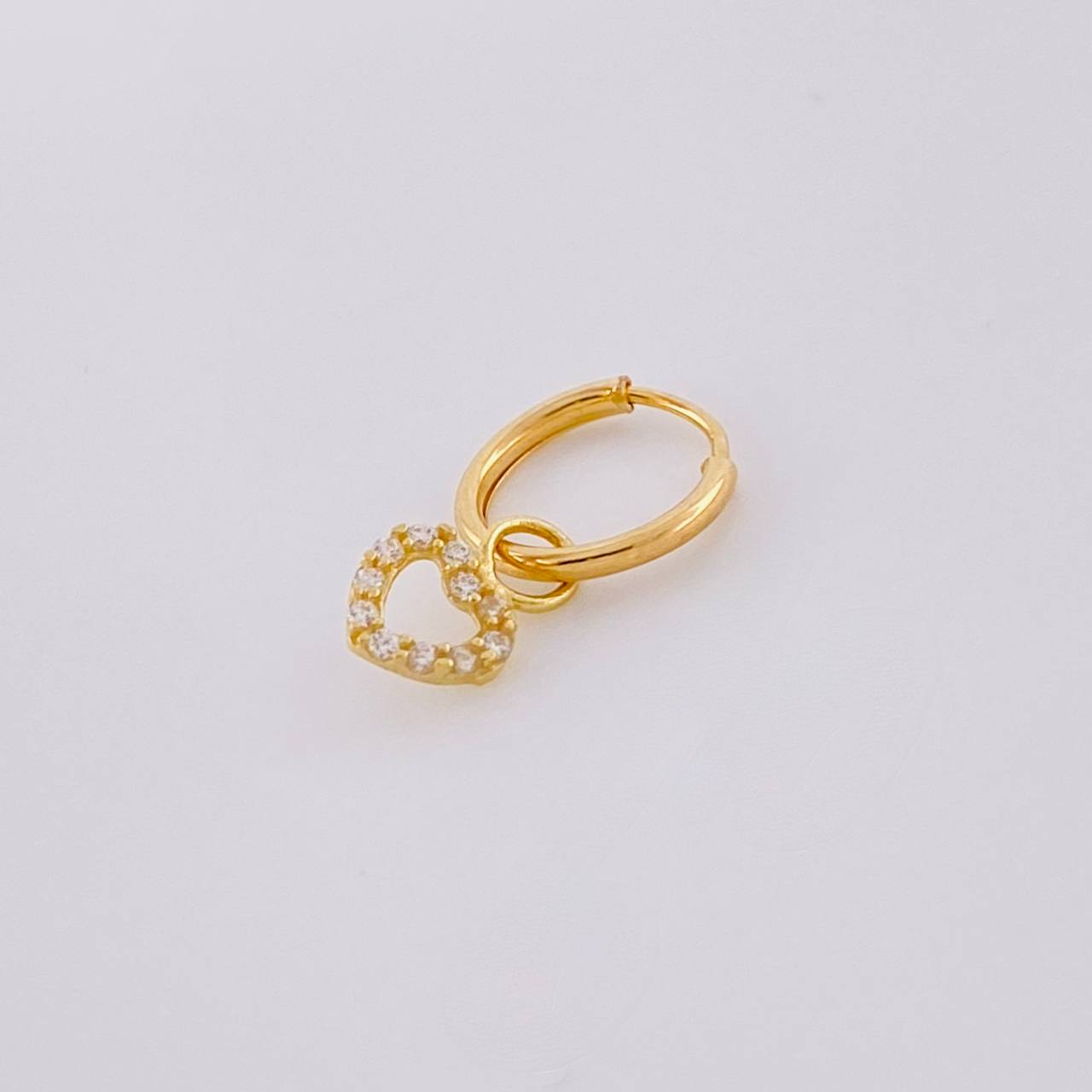 Hoop Piercing Heart Pendant 0.35g / 1/2 in 18K Yellow Gold