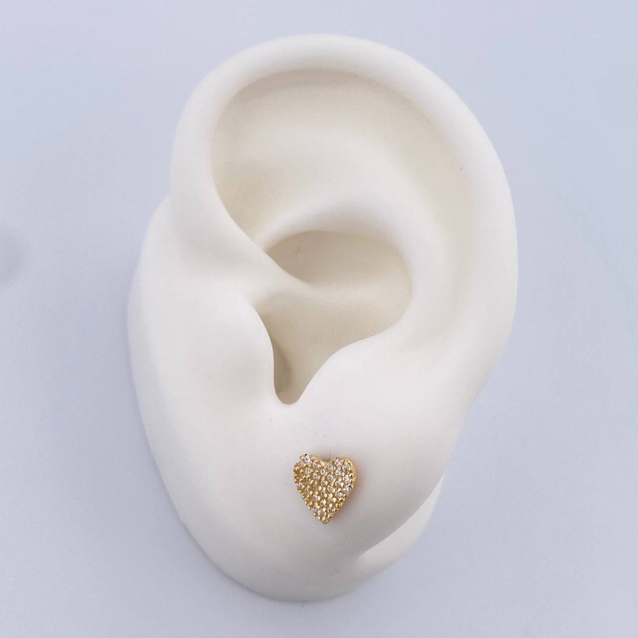 Stud Earrings 1.1gr / 18K Gold &