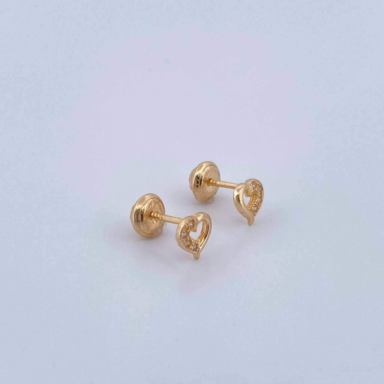 Stud Earrings 0.85gr / 18K Gold &