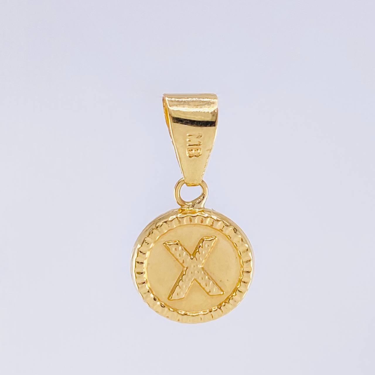 Dije Letra X 0.65gr / 3/4 in / Oro Amarillo 18K