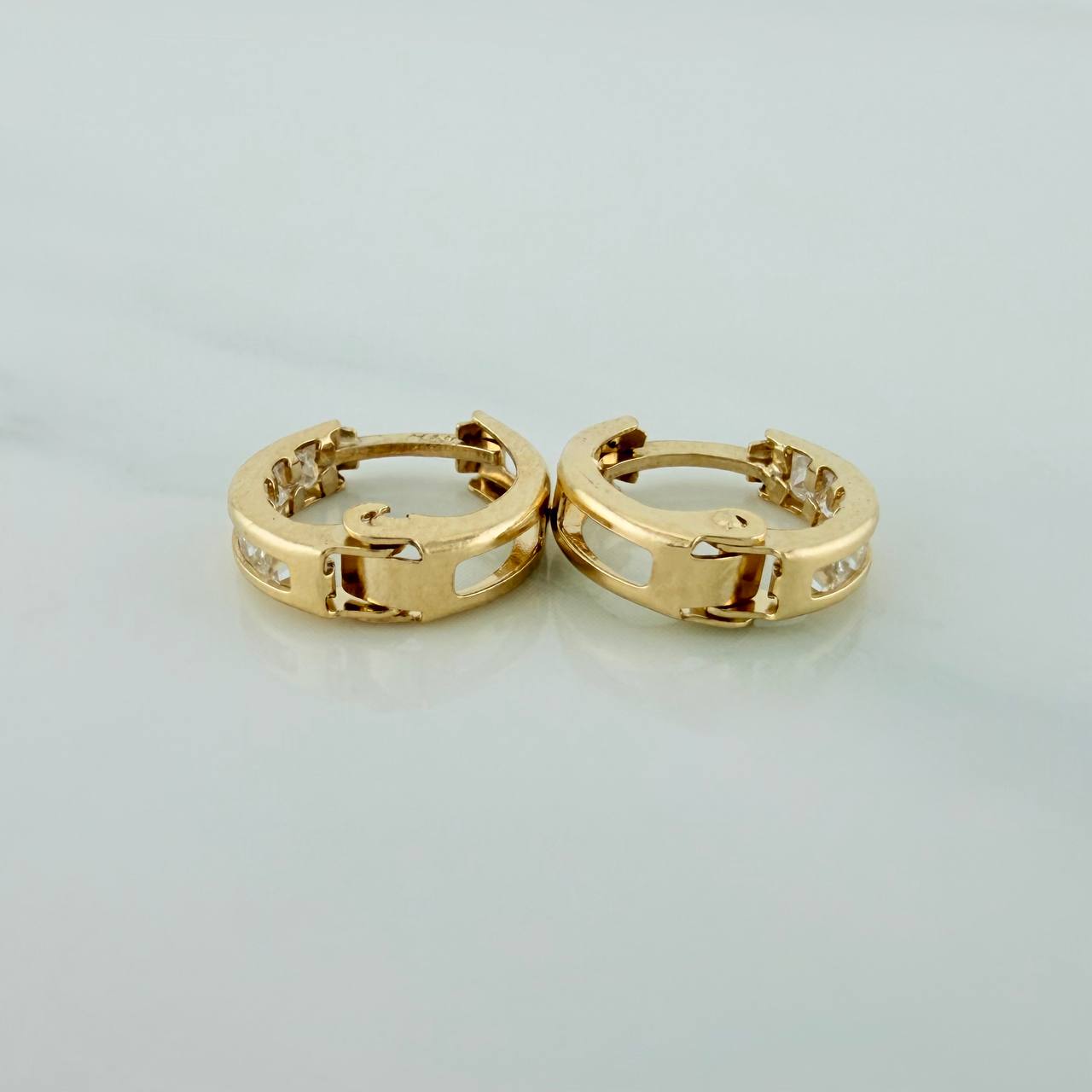 Candongas Carril 1.15gr / 1/2 in / Oro Amarillo 18K $