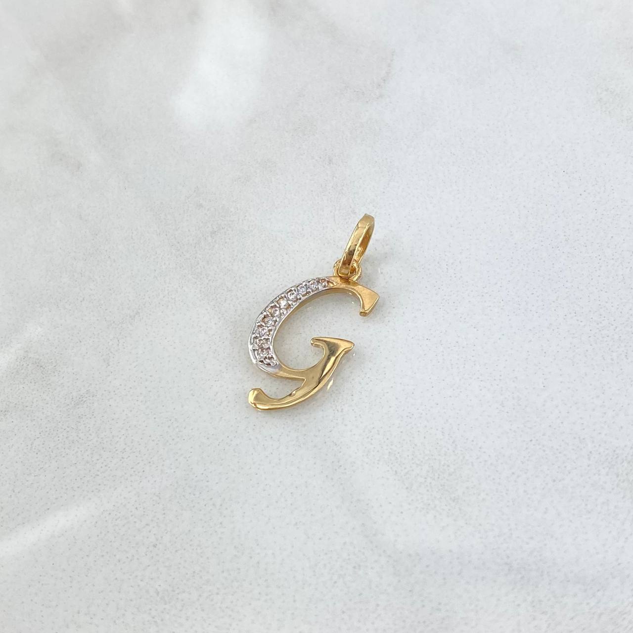 Pendant Letter G Italic 1.0gr / 2.5cm / White Zirconia Two-tone Yellow and White 18K Gold
