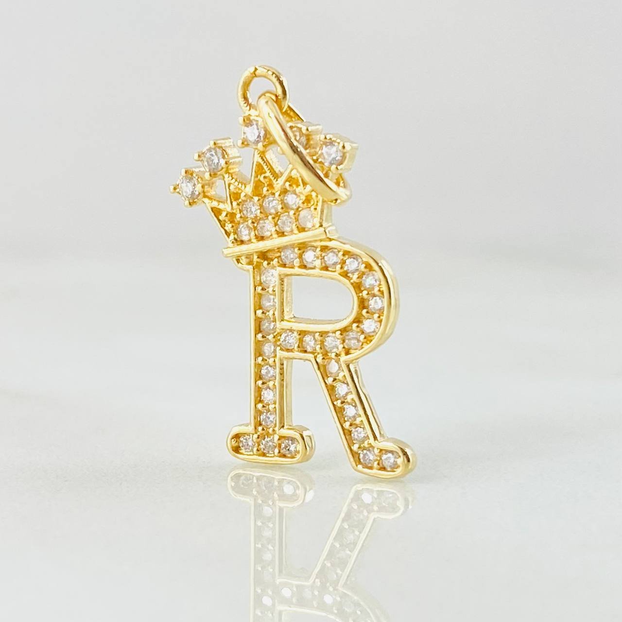 Pendant Crown Letter R 1.9gr / 1.0in / 18K Gold