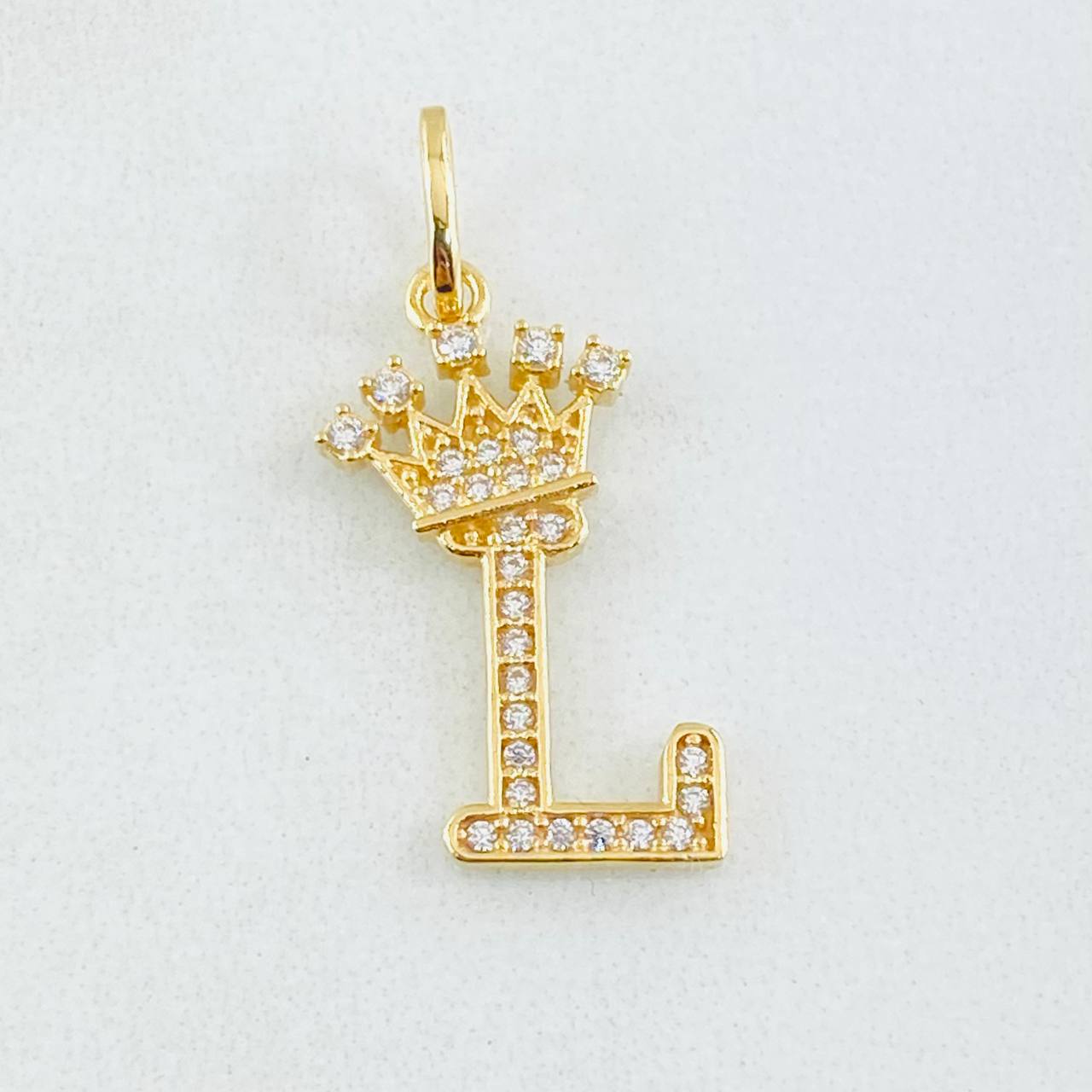 Dije Corona Letra L 1.5gr / 2.5cm / Oro Amarillo 18K