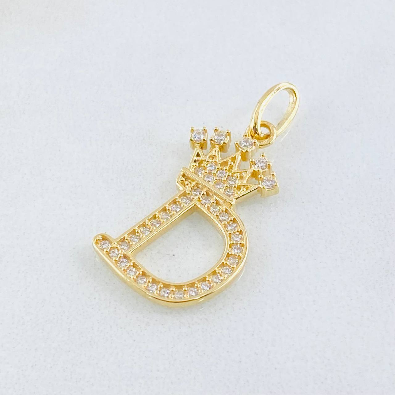 Pendant Crown Letter D 1.8gr / 1.0in / 18K Gold