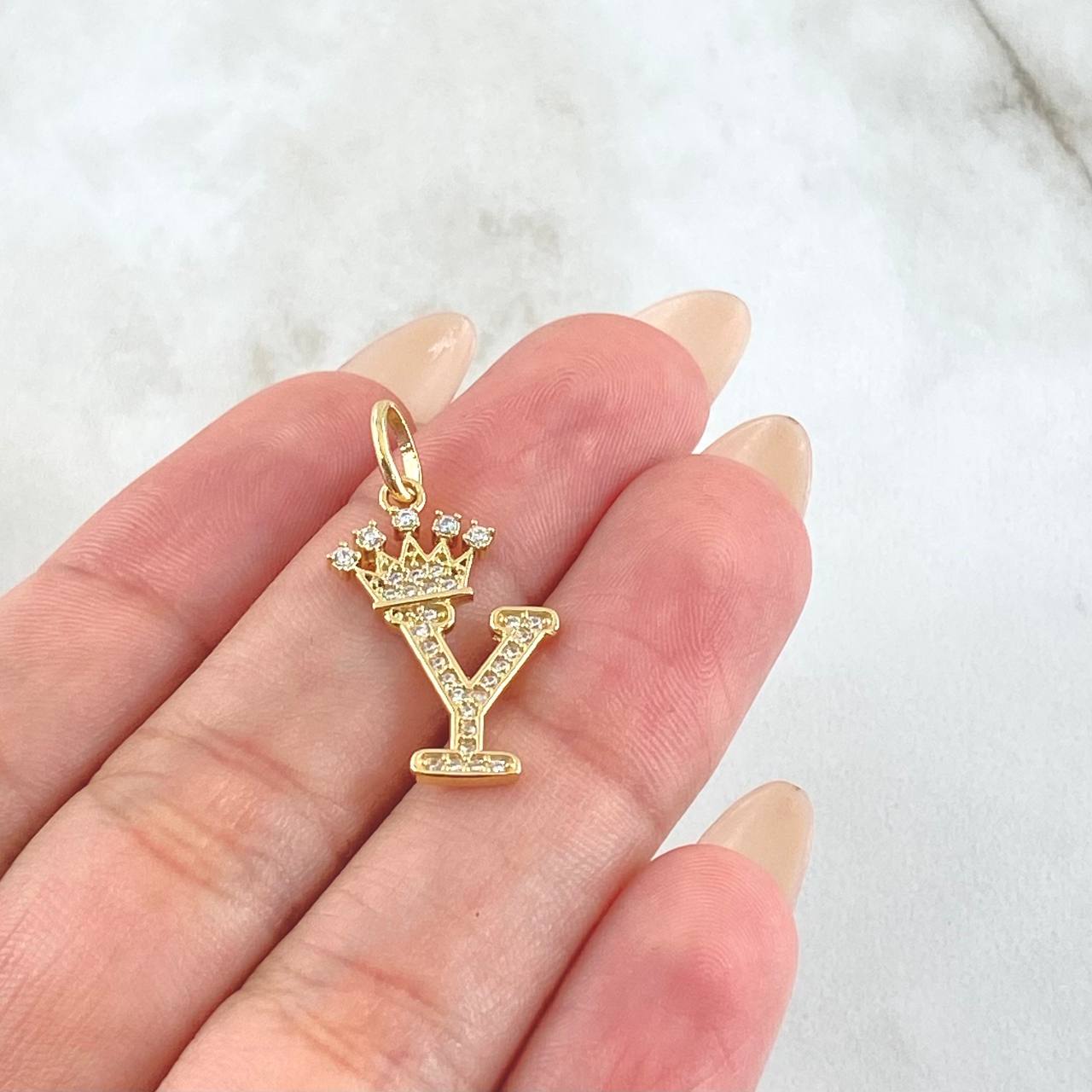 Dije Letra Y Corona 1.6gr / 1 in / Oro Amarillo 18K *