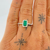 Mia Emerald Ring 2.6gr / Size 6 3/4 / Two Tone Yellow White 18K &