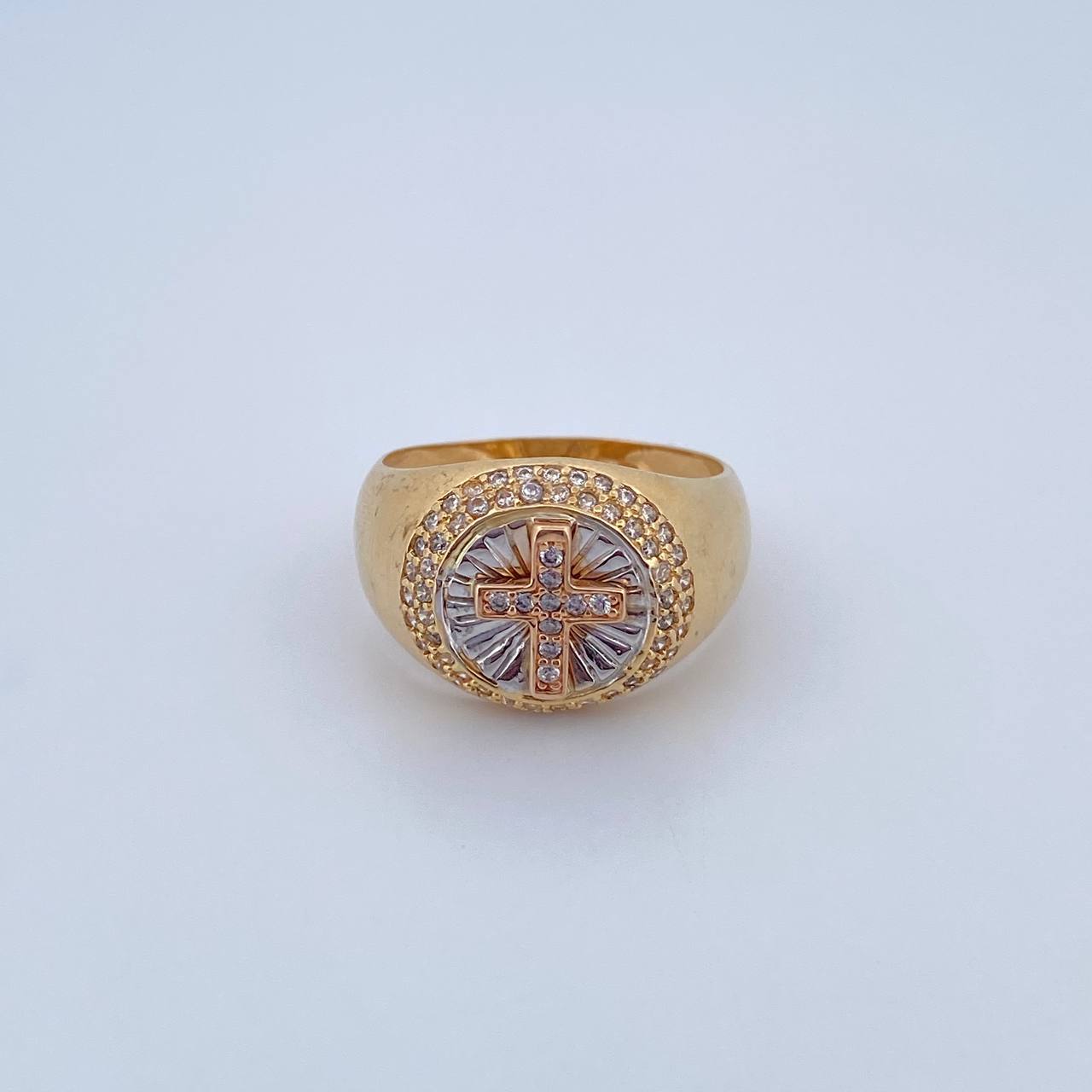 Cross Ring 6.7gr / T10 / White Zircons Three 18K Golds $