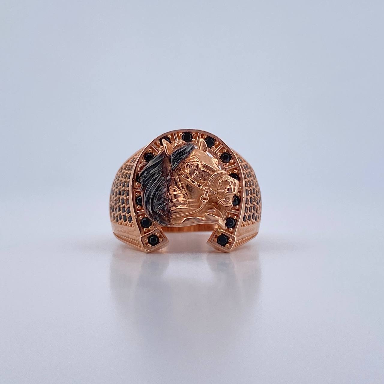Anillo Herradura Caballo 9.2gr / T9 3/4 / Circones Negros Dos Oros Negro Rosa 18K $